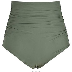 Plus size Olive high waisted swim bottoms EUC 22